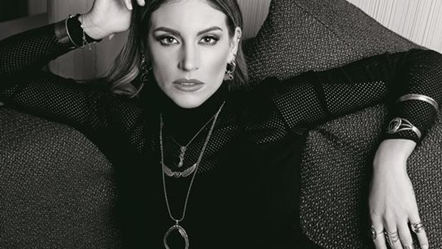 Αθηνά Οικονομάκου: Η εξομολόγηση για τον Μιχόπουλο &amp; η αποκάλυψη για τη βάφτιση του μικρού