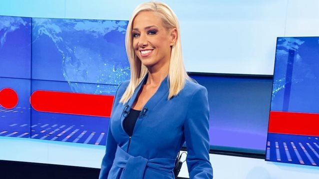 Έφη Αλεβίζου | Η φωτογραφία της στην παραλία χωρίς ίχνος μακιγιάζ που ενθουσίασε τους θαυμαστές της