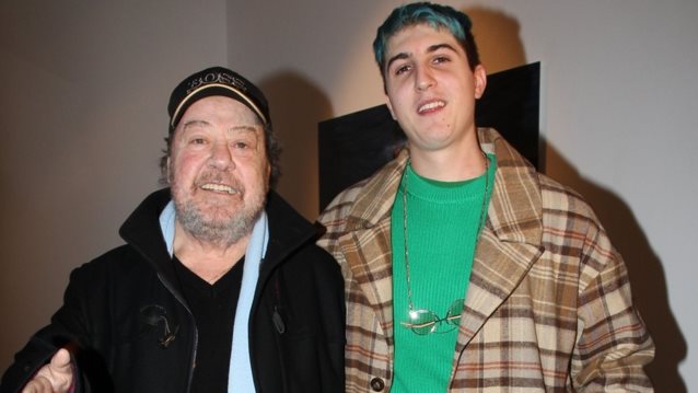 Ο Good Job Nicky τραγουδάει Γιάννη Πάριο | Δείτε το βίντεο