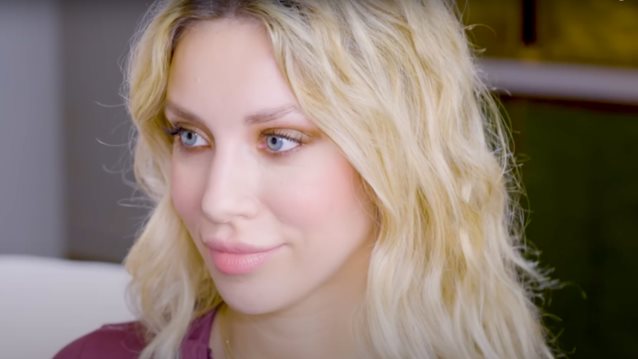 Γαρυφαλλιά Καληφώνη: Η Βίκυ Καγιά είχε εκνευριστεί λίγο παραπάνω. Είχε πει ότι &quot;Θα βγεις και δε θα δουλέψεις&quot;