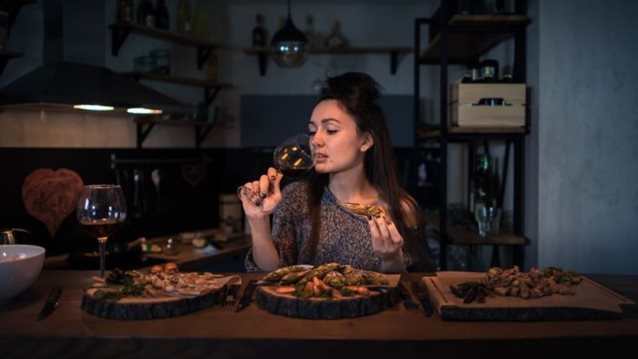 Oι 5 τροφές που είναι καλό να φας πριν τον ύπνο
: Και τα 5 που πρέπει να αποφύγεις
