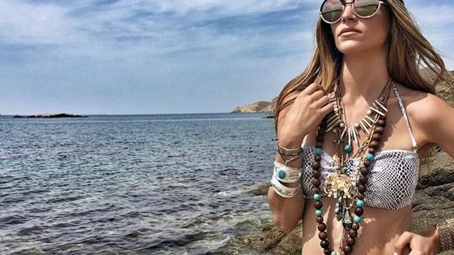 Αθηνά Οικονομάκου: Από τη Μύκονο, στο Μαλιμπού: Φωτογραφίες