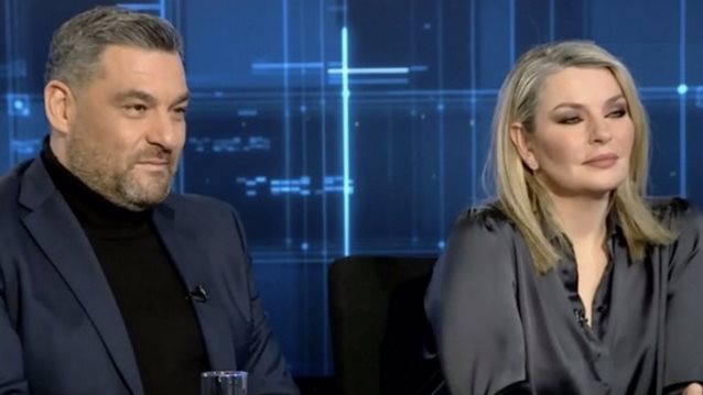 Ελισάβετ Μουτάφη: "Δεν ένιωσα ποτέ ότι πρέπει να κάνω την καλή νεράιδα στις κόρες του Μάνου Νιφλή"