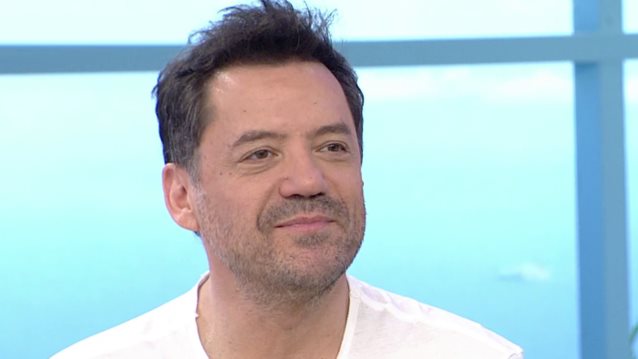 Θάνος Καλλίρης: Αποκάλυψε on air την ηλικία του! Δεν θα πιστεύετε πόσο χρονών είναι