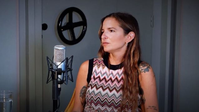 Εριέττα Κούρκουλου: "Η μητέρα μου είναι ακόμα ερωτευμένη, μιλά για τον πατέρα μου με δάκρυα στα μάτια"