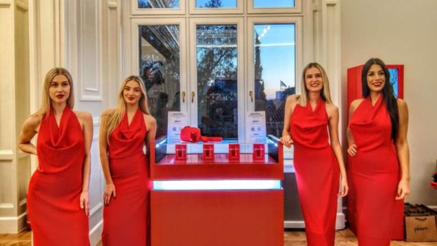 Η Special Edition Red του Ploom έλαμψε στο Esquire Townhouse Athens