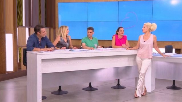 Ελένη Μενεγάκη: &quot;Καλά τέτοια λέτε για να σας γράφουνε στα sites; - Μην τους ακούτε καλέ&quot;