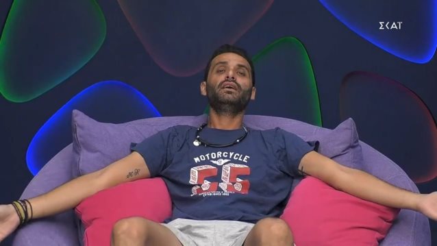 "Big Brother" | O Κωστής παίρνει τις αποστάσεις του από τη Μαίρη: "Σιγά σιγά θα κόψω"