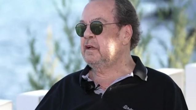 Γιάννης Πάριος: "Θέλω οι γιοι μου να γίνουν καλύτεροι από εμένα, μπορούν; Θα έκλαιγα από τη χαρά μου"