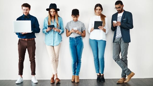 Τι δείχνει για τον χαρακτήρα σου η μανία που έχεις για likes στα social media: Μήπως να ηρεμήσεις;