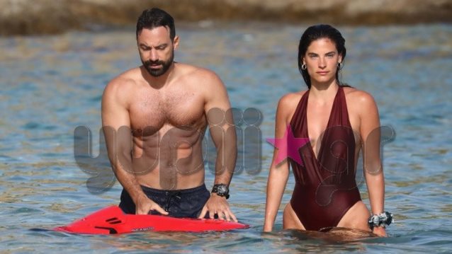 Σάκης Τανιμανίδης &amp; Χριστίνα Μπόμπα: Τα εντυπωσιακά στιγμιότυπα από το ταξίδι τους στη Μύκονο