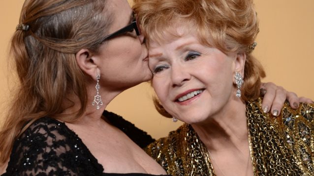 Debbie Reynolds: Έφυγε στα 84, μία ημέρα μετά τον θάνατο της κόρης της, Carrie Fisher