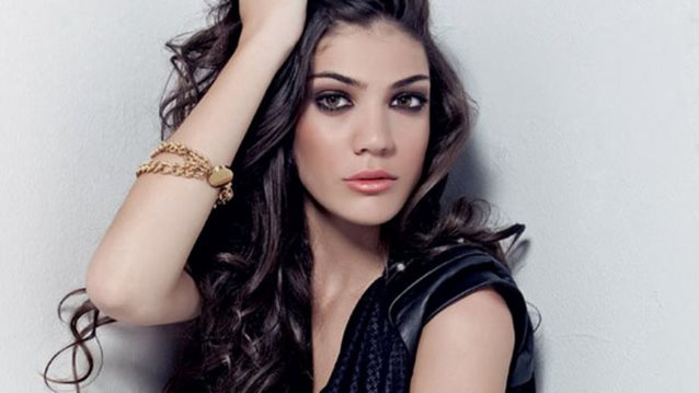 Ήβη Αδάμου: Μας έδειξε για πρώτη φορά την φουσκωμένη της κοιλίτσα