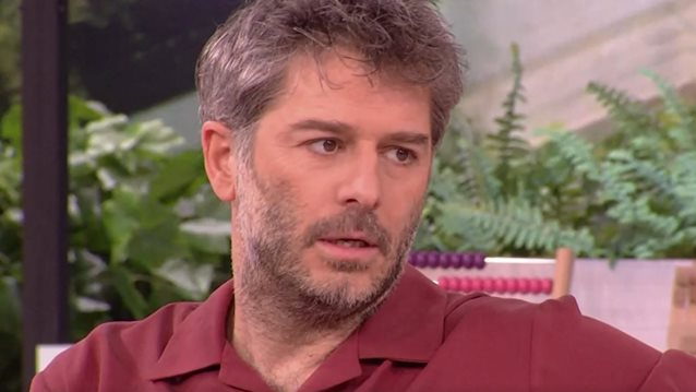 Ο Αλέξανδρος Μπουρδούμης ξεκαθαρίζει γιατί συνεργάστηκε με τον Πέτρο Φιλιππίδη παρά την καταγγελία της Λένας Δροσάκη