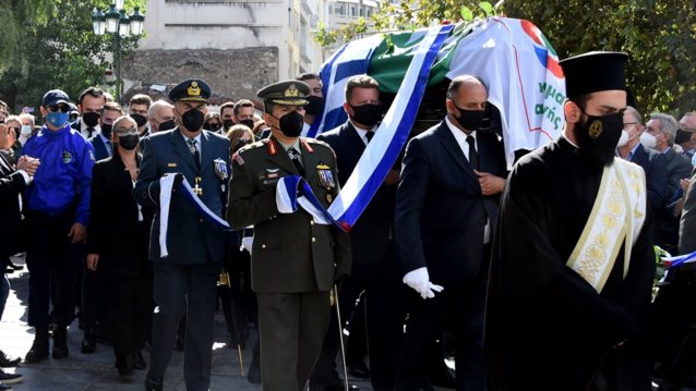 Ράγισε καρδιές 7χρονη στην κηδεία της Φώφης Γεννηματά: &quot;Μη φοβάσαι, θα είναι κοντά οι άγγελοι&quot;