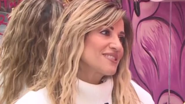 Σοφία Παυλίδου: "Δεν ήθελα να παντρευτώ στην εκκλησία με τον Χρήστο Φερεντίνο, ο γάμος είναι χάσιμο χρόνου και πολλά έξοδα"