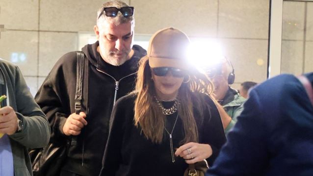 Δέσποινα Βανδή &amp; Βασίλης Μπισμπίκης | Η επιστροφή από τη ρομαντική απόδραση στη Ρώμη