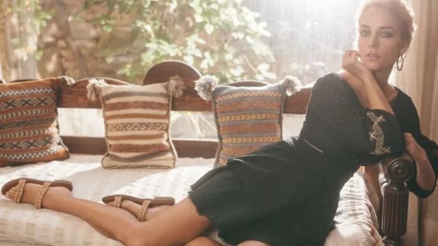 Η Δούκισσα Νομικού πρωταγωνίστρια στη νέα καμπάνια Envie Shoes