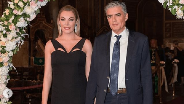 Τατιάνα Στεφανίδου : Νέα φωτογραφία από επίσημη έξοδο με την πανύψηλη κόρη της