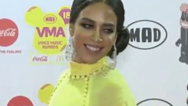 Κατερίνα Στικούδη: Με μονόπετρο στο red carpet των MAD VMA! Οι τρυφερές δηλώσεις για τα σχέδια γάμου