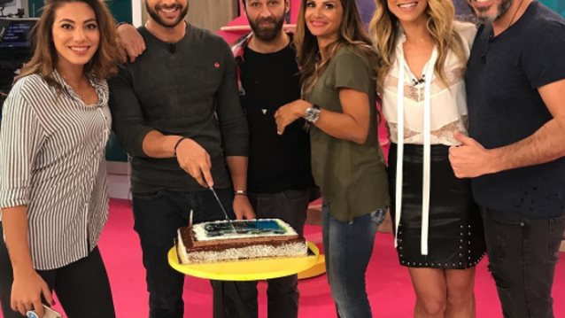 Κωνσταντίνος Βασάλος: Η έκπληξη για τα γενέθλιά του: Η Βαλαβάνη μπήκε με την τούρτα στο πλατό μαζί με τη Σόφη Πασχάλη &amp; τον «Πρώην Μισθοφόρο»