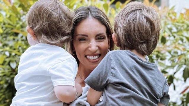 Η Αθηνά Οικονομάκου αποκαλύπτει πώς περνά χρόνο με τα παιδιά της