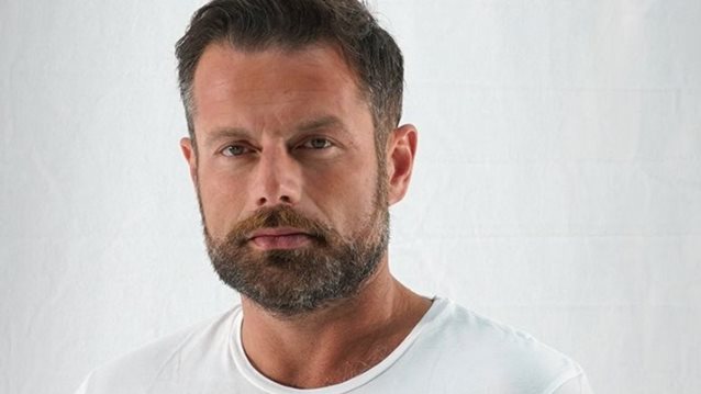 GNTM: Ο Κοσμάς Κουμιανός απαντά για τη γυμνή φωτογράφιση