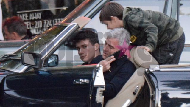 Δημήτρης Αργυρόπουλος: Σπάνια εμφάνιση με τα παιδιά του και τη Μαρία Μπακοδήμου | Δείτε φωτογραφίες!