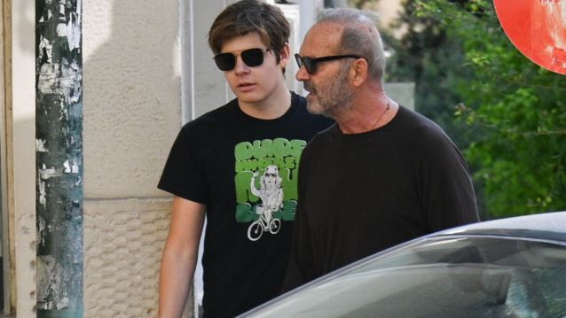 Οικογενειακές στιγμές για τον Πέτρο Κωστόπουλο μαζί με τον Μάξιμο Κωστόπουλο