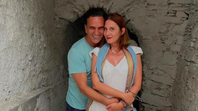 Το φωτογραφικό άλμπουμ του Νίκου Ψαρρά και της συζύγου του από το Νεπάλ