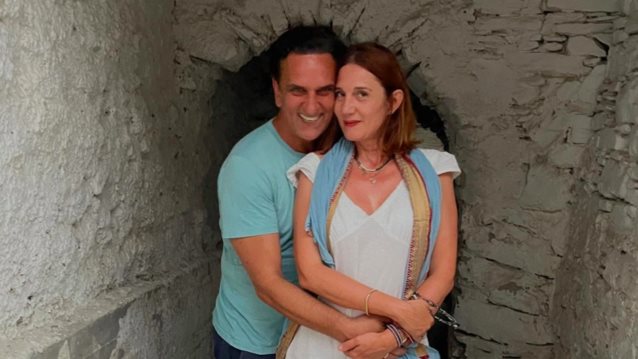 Το φωτογραφικό άλμπουμ του Νίκου Ψαρρά και της συζύγου του από το Νεπάλ