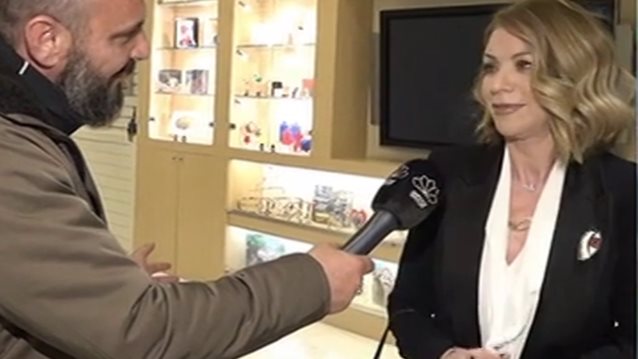 Έλλη Στάη: Το ιδιαίτερο δώρο των «Κουκου» &amp; οι δηλώσεις για τον εγγονό της