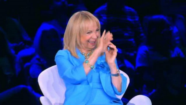 Λυγισε η Αννα Φονσου με το &quot;Secret Song&quot; της