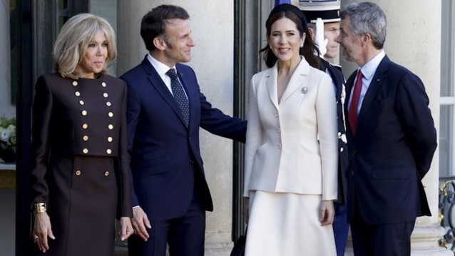 Βασίλισσα Mary | O συμβολισμός πίσω από την απόχρωση που επέλεξε κατά την επίσκεψή της στο Παρίσι