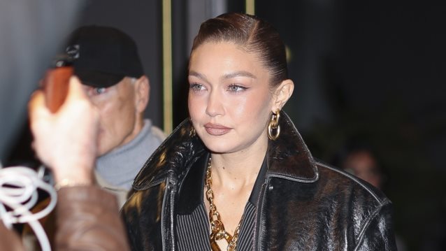 Hollywood Report | Η &quot;αγνώριστη&quot; Dakota Johnnson &amp; όλοι stars σε χαλαρές στιγμές