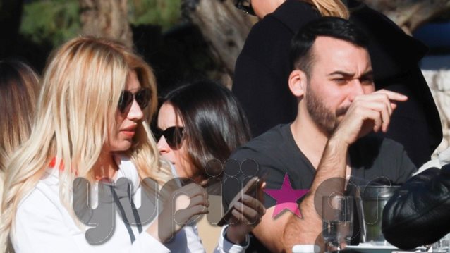 Κωνσταντίνα Σπυροπούλου: Στη Βουλιαγμένη με γοητευτικό συνοδό! Όλες οι φωτογραφίες