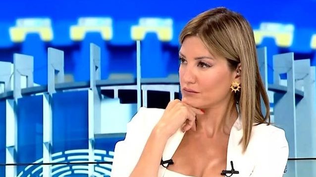 Aide-mémoire | Ευρωεκλογές με λογική Καρντάσιαν &amp; η Ράνια Τζίμα ξανά στο #MoodOfTheDay