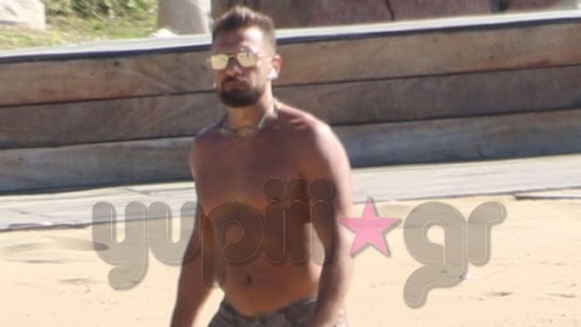 Γιάννης Μαρακάκης: Είναι χειμερινός κολυμβητής! Δείτε τον μόνο με το μαγιό του