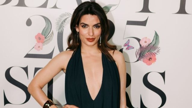 Η Τόνια Σωτηροπούλου στο κόκκινο χαλί της ταινίας Frankestein | Ποιον οίκο μόδας επέλεξε;