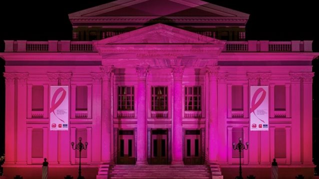 #TimeToEndBreastCancer: Το Ολυμπίειο και η Πύλη του Αδριανού γίνονται ροζ!