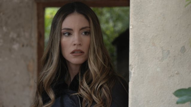 Έλα Στη Θέση Μου
: Νέες εξελίξεις: Ο Βλάσης και η Μίκα ετοιμάζουν νέες συνεργασίες όμως μια δυσάρεστη έκπληξη τα ανατρέπει όλα!