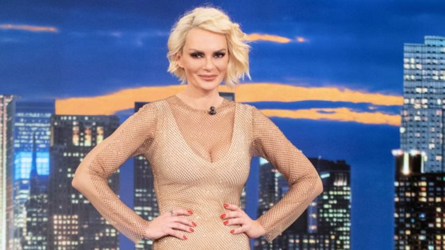 Η Έλενα Χριστοπούλου σε μία προσωπική εξομολόγηση: "Έχω πολλές πληγές μέσα μου"