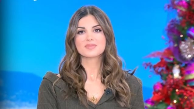 Σταματίνα Τσιμτσιλή: &quot;Η Συνατσάκη όταν τάσσεται υπέρ των αδύναμων, είναι περίεργο να προσβάλλει μια γυναίκα για τις πλαστικές&quot;