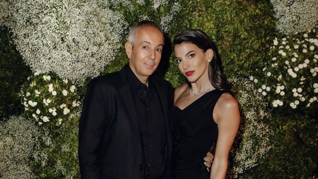 Γιάννης &amp; Δήμητρα Κούστα | Εντυπωσιακές εμφανίσεις από Άννα Βίσση, Σοφία Καρβέλα και Μαριέττα Χρουσαλά στο πάρτι της βάφτισης του γιου τους