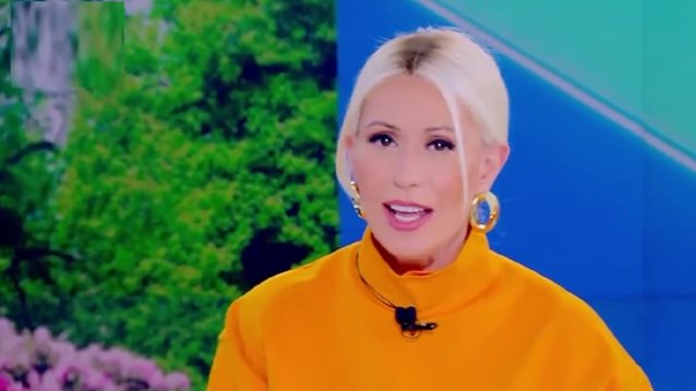 Μαρία Μπακοδήμου: &quot;Όταν αυτό γίνεται δημόσια και παίρνει άλλες διαστάσεις, είναι ακόμη χειρότερο&quot;