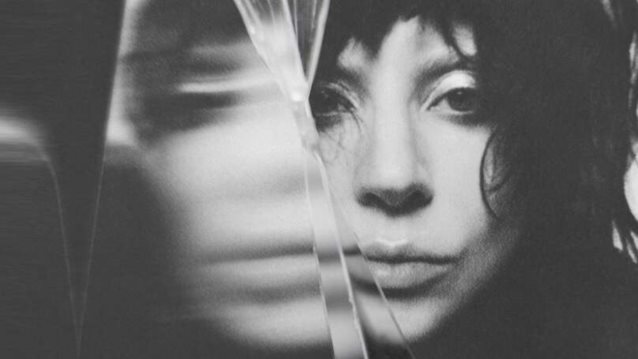 Η Lady Gaga δημιουργεί πανδαιμόνιο και ξαναγράφει τους κανόνες της ποπ με τον νέο της δίσκο &quot;MAYHEM&quot;