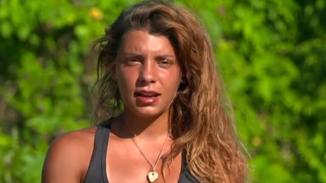 Survivor | Η Μαριαλενα &quot;πεταξε&quot; το κολιε που της εκανε δωρο ο Σακης