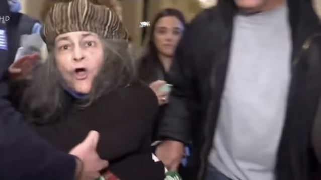 Παρέμβαση από την Ελένη Λουκά στην παρουσίαση βιβλίου του Αλέξη Τσίπρα