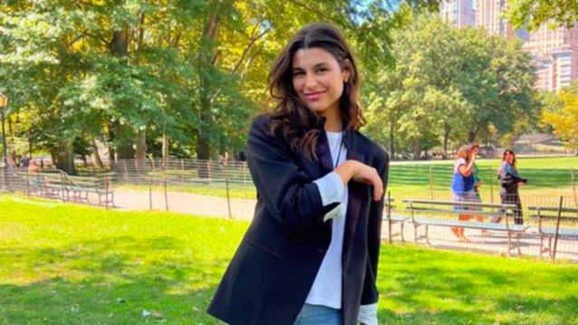 Η Δανάη Παππά μόλις υιοθέτησε το κούρεμα που την έκανε να μοιάζει με Γαλλίδα