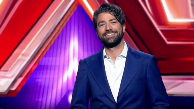"X-Factor" | O Ηλίας Ψινάκης έφερε τα πάνω-κάτω &amp; ο Στέλιος Ρόκκος κλήθηκε να αποφασίσει ανάμεσα στους δύο παίκτες του - Ποιος αποχώρησε;